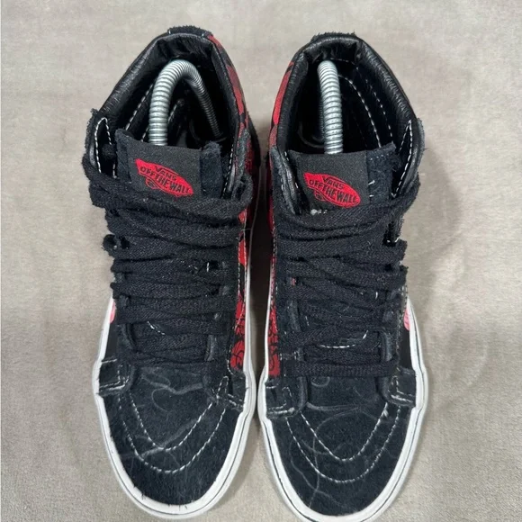 Vans x Stranger Things Sk8-Hi Reissue Sneakers - Picture 7 of 12